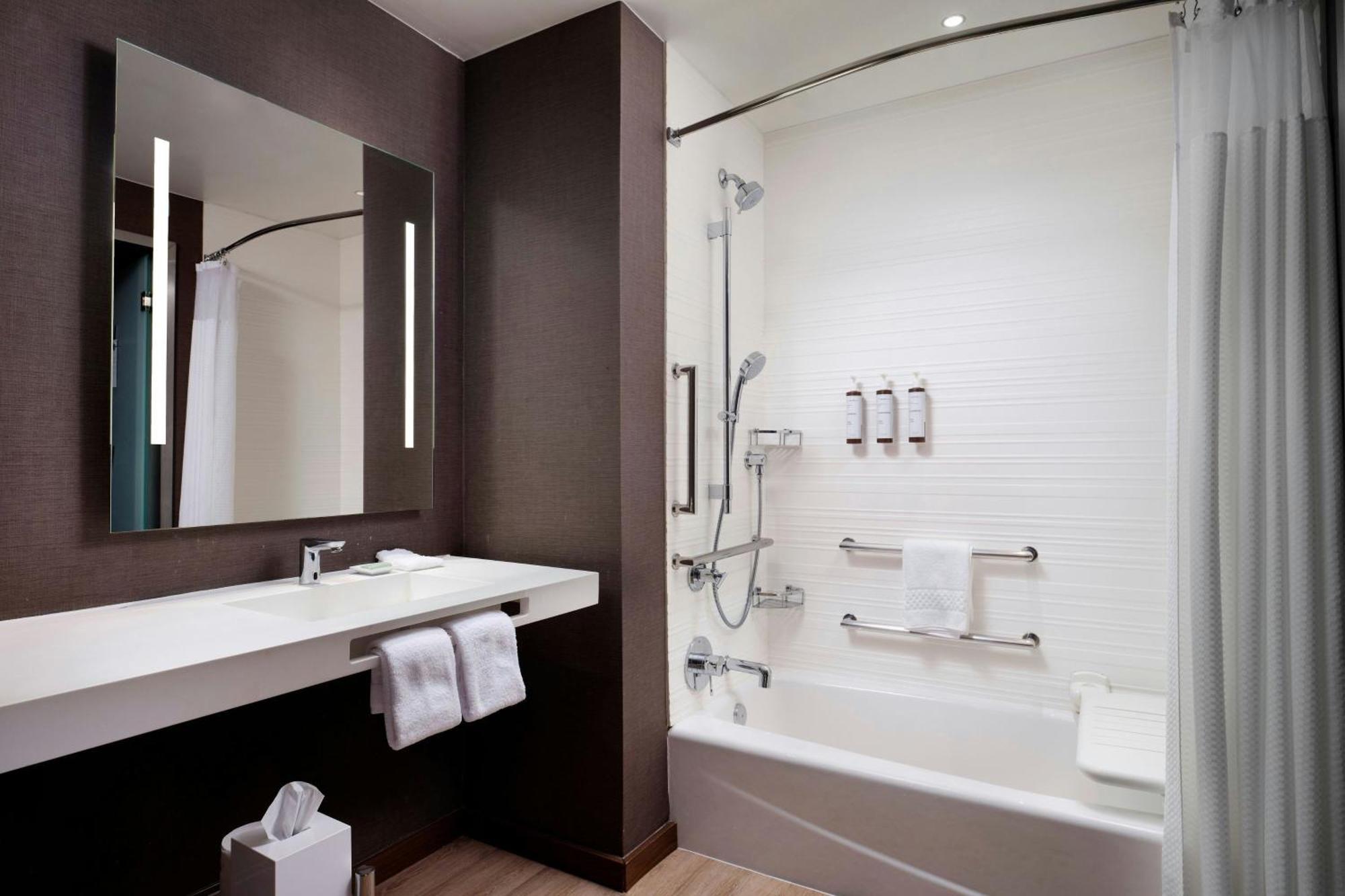Ac Hotel By Marriott Dallas Downtown Bagian luar foto
