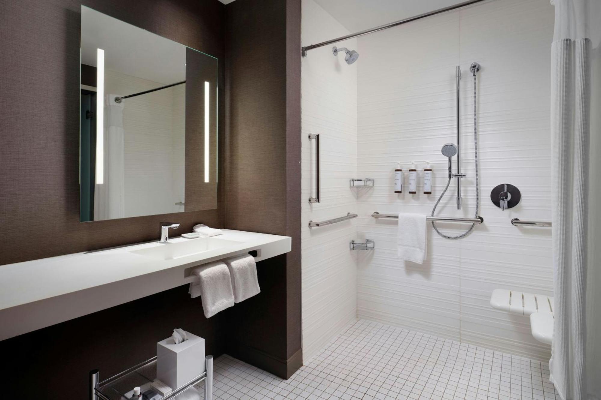 Ac Hotel By Marriott Dallas Downtown Bagian luar foto