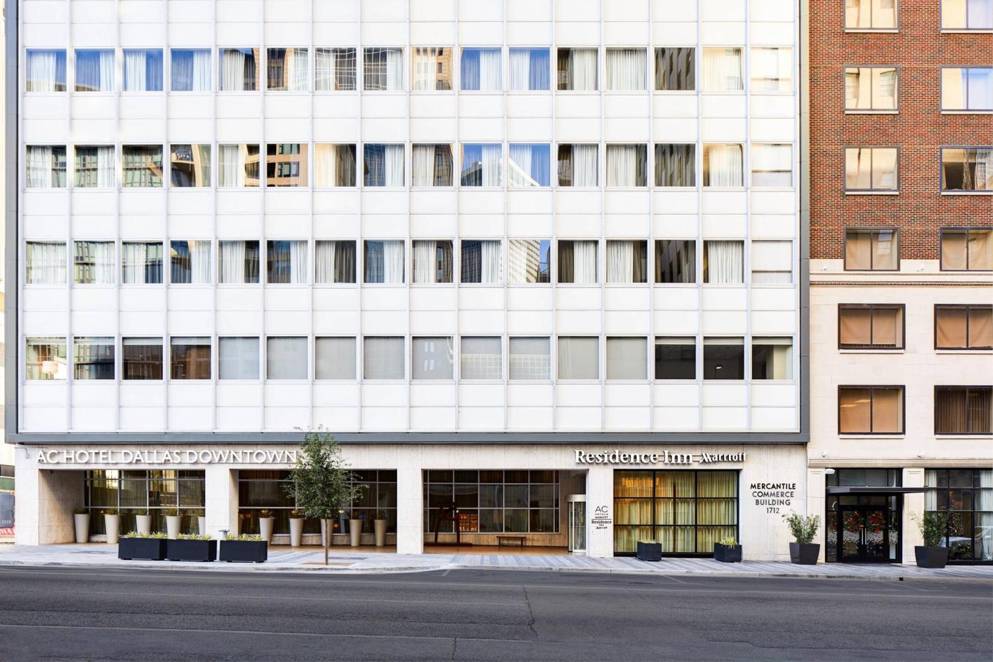 Ac Hotel By Marriott Dallas Downtown Bagian luar foto