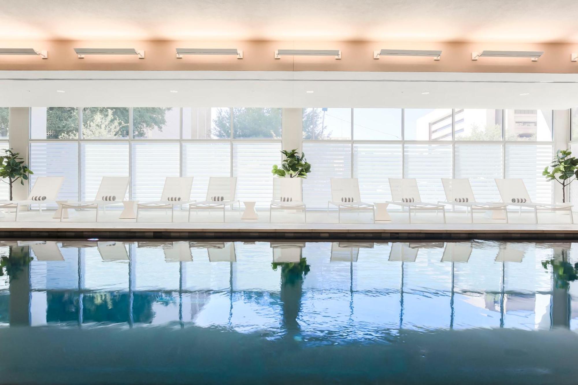 Ac Hotel By Marriott Dallas Downtown Bagian luar foto